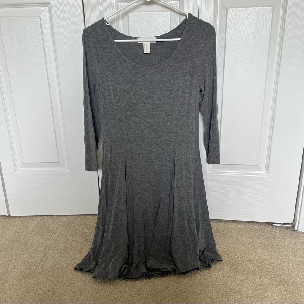 medium forever 21 grey/gray dress; 3/4th length sleeves